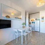 Appartement Saint James-12 By Interhome